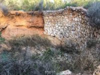 Old abandoned lime kiln cap andrtixol